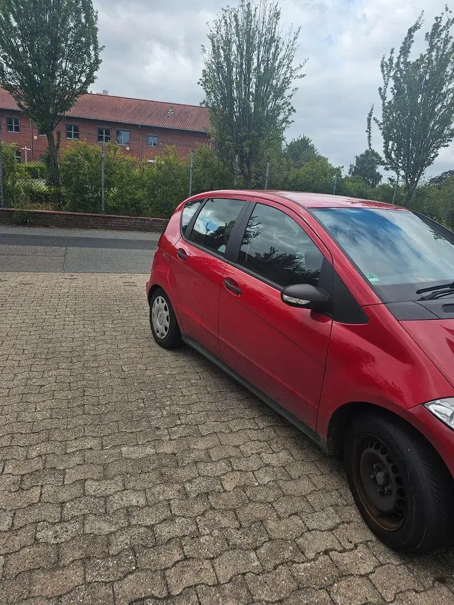 Gebraucht Mercedes A180 109 PS (80 kW) 2007 Rot Kleinwagen