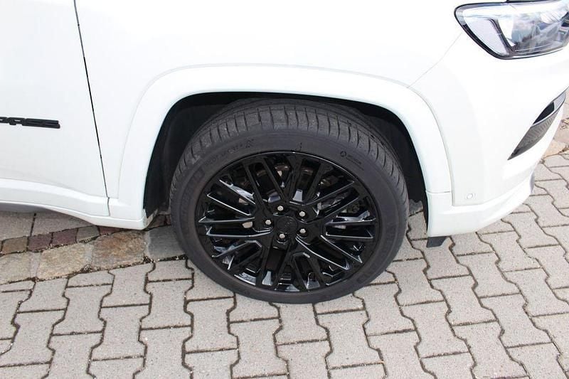 Gebraucht Jeep Compass 131 PS (96 kW) 2022 Alpine white (vr296) SUV