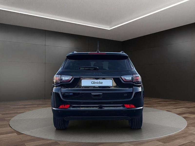 Gebraucht Jeep Compass 241 PS (177 kW) 2022 Black clear coat SUV