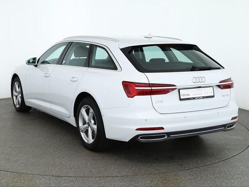 Gebraucht Audi A6 Sport 204 PS (150 kW) 2022 Gletscherweiß met. Kombi