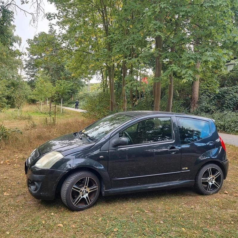 Gebraucht Citroën C2 73 PS (53 kW) 2009 Schwarz Kleinwagen