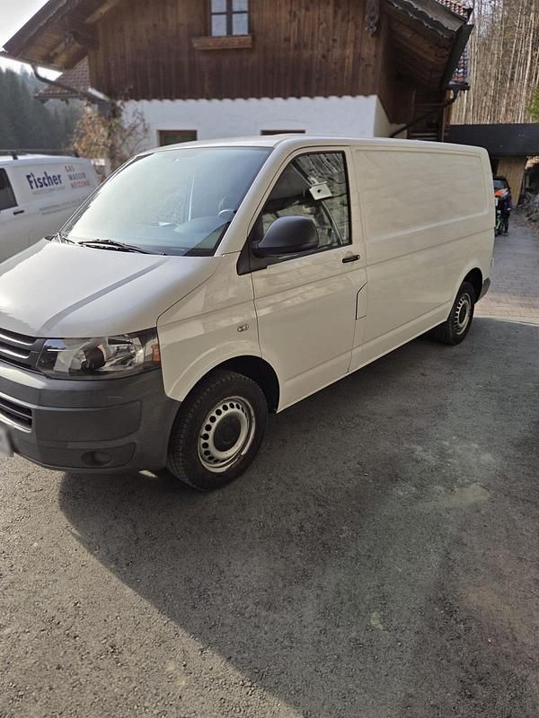 Gebraucht VW Transporter 84 PS (61 kW) 2012 Weiß Van