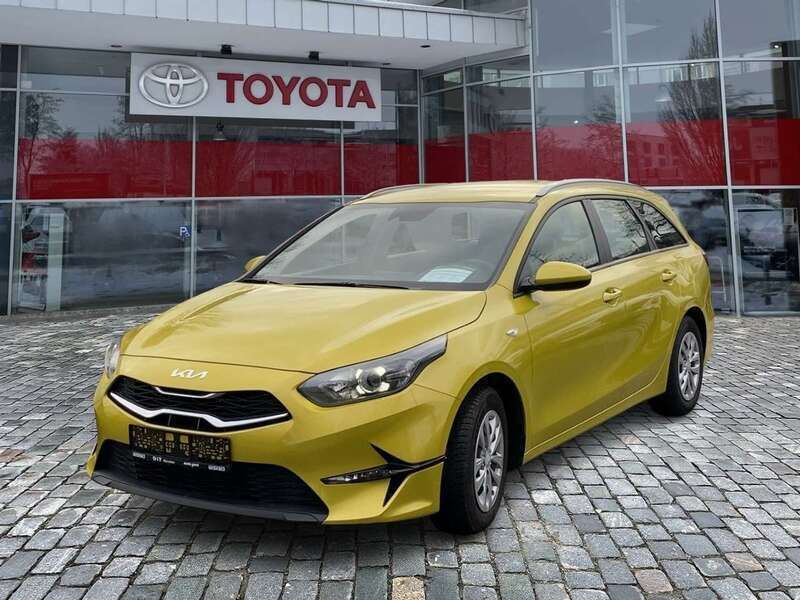 Lemon Gebraucht 2023 Kia Ceed Sportswagon Spirit Kombi | 15.990 € - Bild 1/4