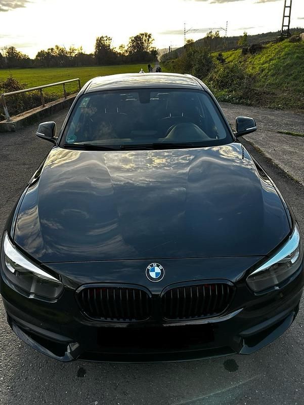 Gebraucht BMW 118 Shadowline 136 PS (100 kW) 2018 Schwarz Kleinwagen
