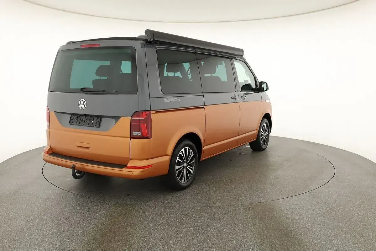 Gebraucht VW California Beach 150 PS (110 kW) 2024 Pure grey Van
