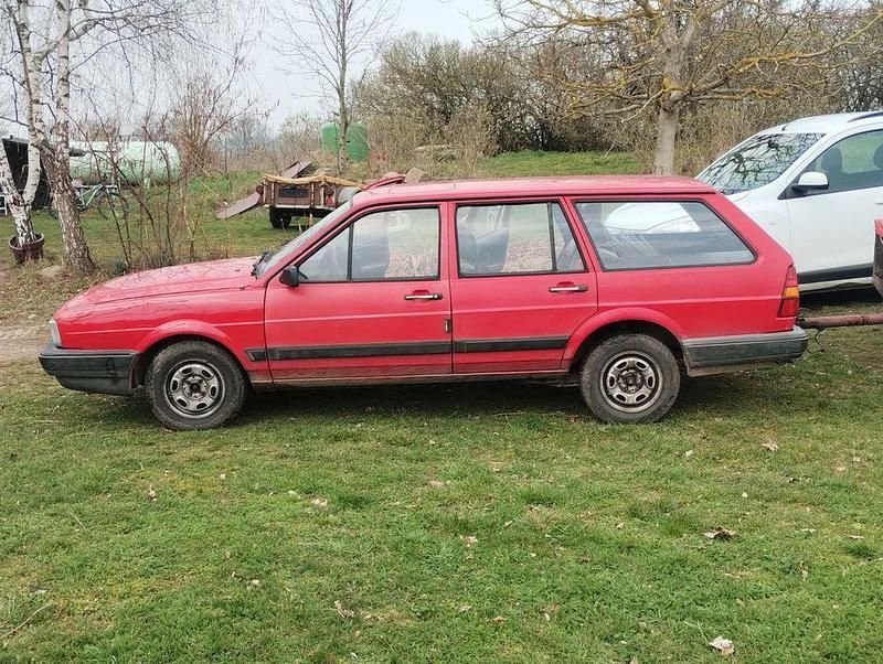 Gebraucht VW Passat 54 PS (39 kW) 1987 Rot Kombi