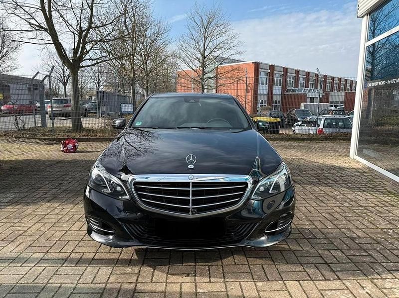 Gebraucht Mercedes E500 408 PS (300 kW) 2014 Schwarz Limousine