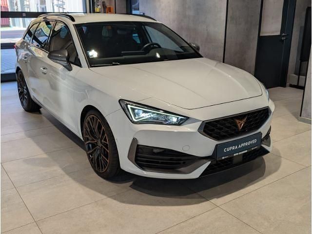Weiss Gebraucht 2022 Cupra Leon VZ Kombi | 29.990 € (Etwas zu teuer) - Bild 1/4