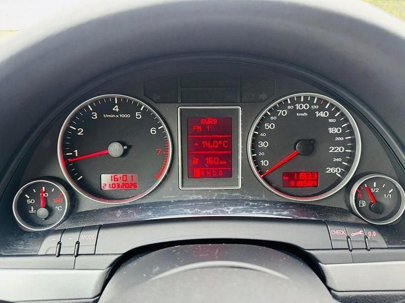 Gebraucht Audi A4 S-Line 131 PS (96 kW) 2007 Grau Limousine