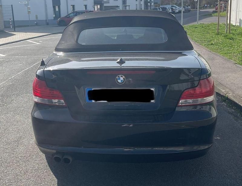 Gebraucht BMW 128 231 PS (169 kW) 2011 Schwarz Cabrio