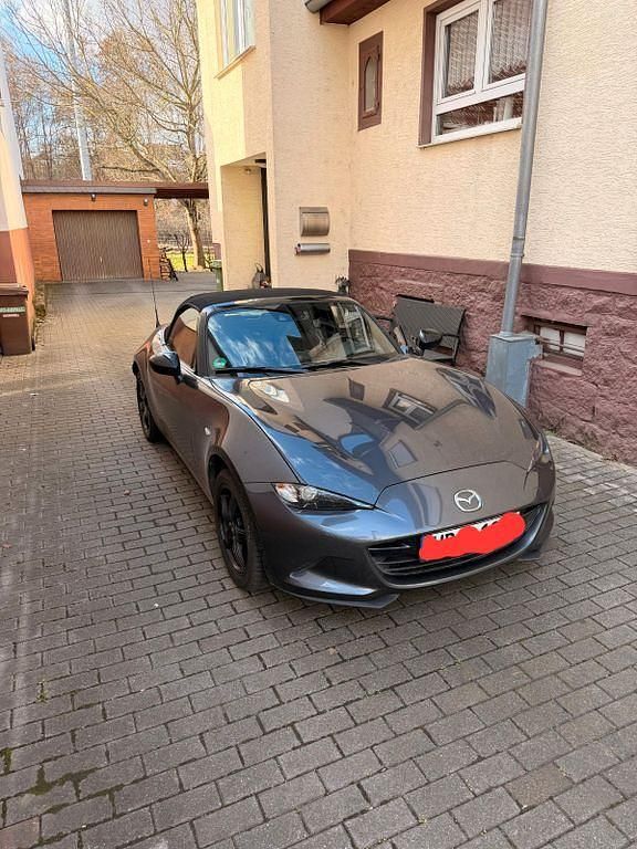 Gebraucht Mazda MX5 Exclusive-Line 131 PS (96 kW) 2018 Grau Cabrio