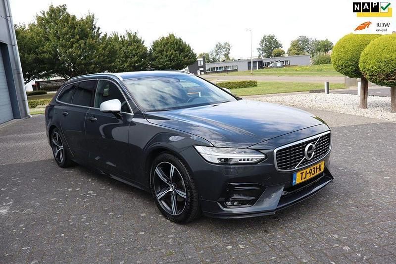Grau Gebraucht 2018 Volvo V90 R-Design Kombi | 16.366 € (Superpreis) - Bild 1/4