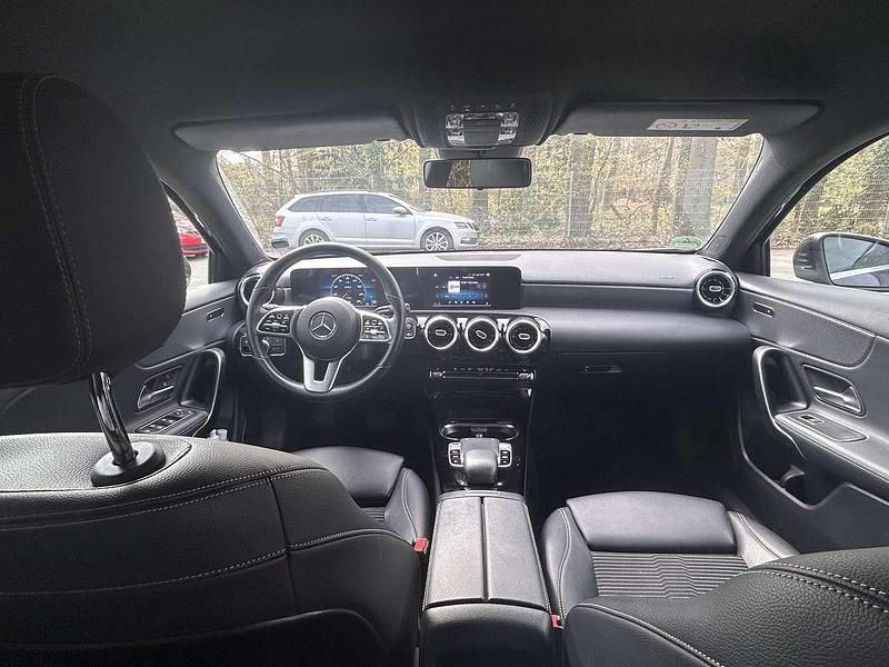 Gebraucht Mercedes A180 Progressive 136 PS (100 kW) 2019 Schwarz Limousine