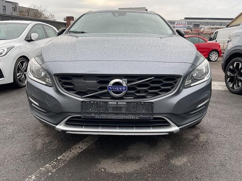 Gebraucht Volvo V60 CC Momentum 150 PS (110 kW) 2017 Kombi