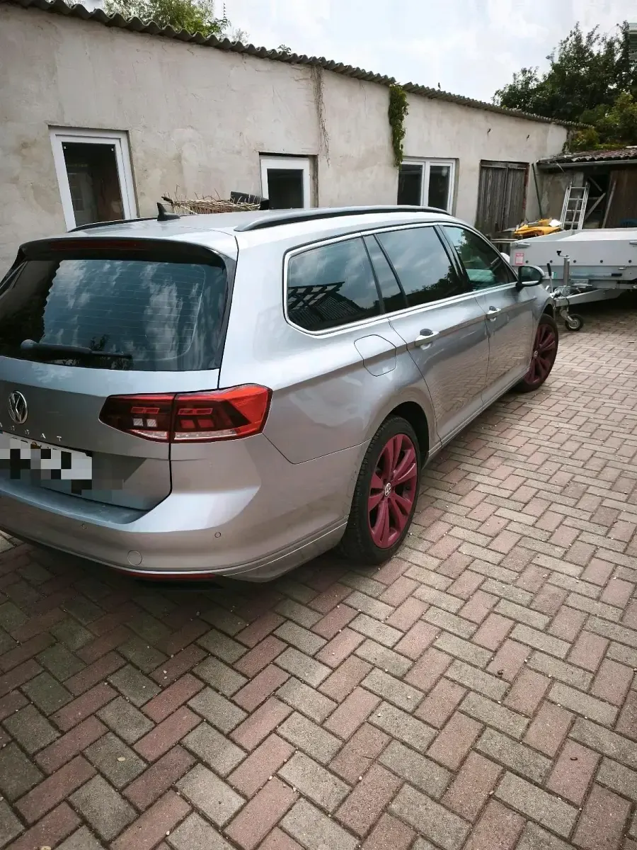 Gebraucht VW Passat 190 PS (139 kW) 2019 Silber Kombi