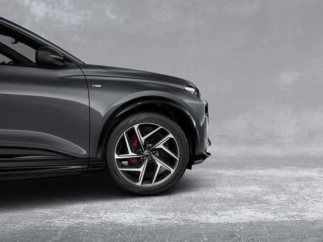 Gebraucht Audi Q6 e-tron S-Line 284 kW (387 PS) 2025 Daytonagrau perleffekt SUV