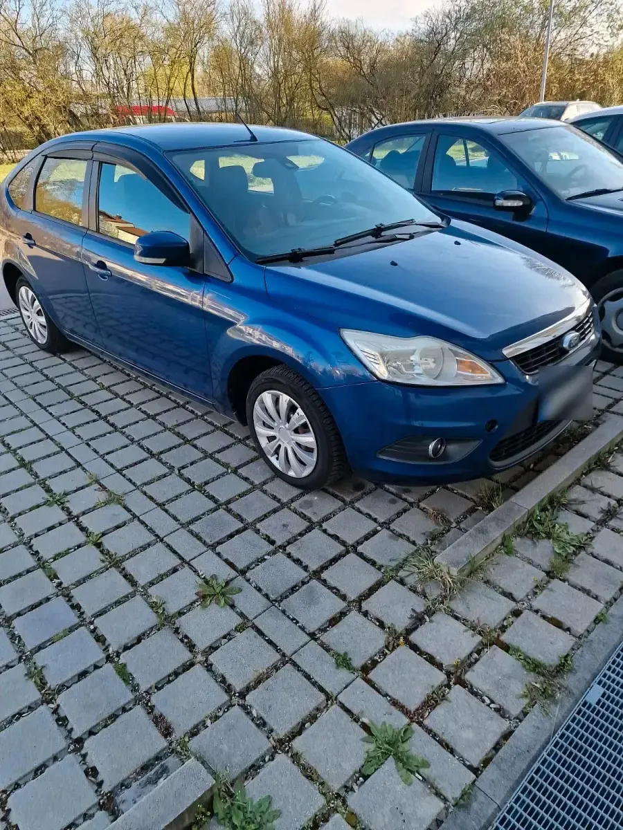 Gebraucht Ford Focus 101 PS (74 kW) 2008 Blau Limousine