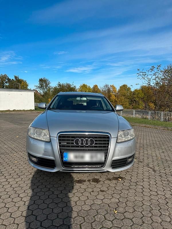 Silber Gebraucht 2009 Audi A6 Kombi | 5.000 € (Fairer Preis) - Bild 1/4