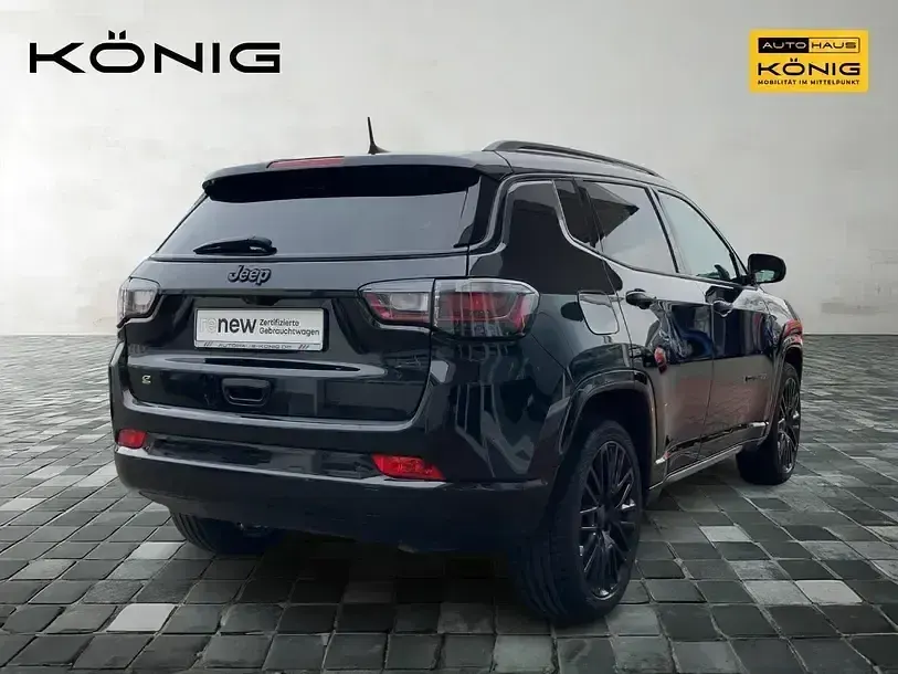 Gebraucht Jeep Compass Altitude 131 PS (96 kW) 2024 Schwarz SUV