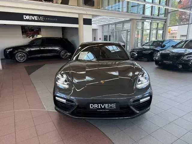 Gebraucht Porsche Panamera Turbo 549 PS (403 kW) 2017 Grau Kleinwagen