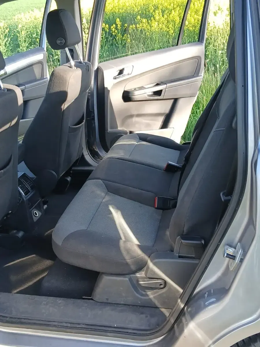 Gebraucht Opel Zafira 140 PS (102 kW) 2007 Silber Van / Kleinbus