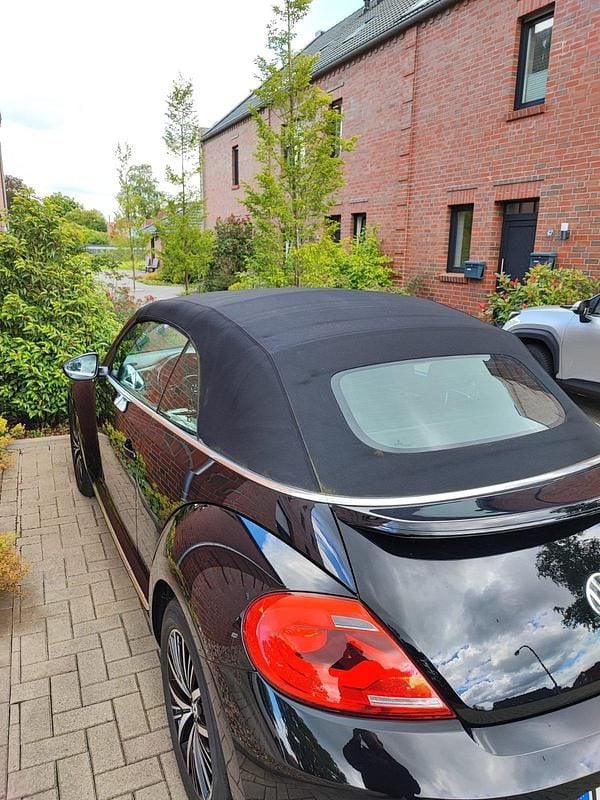 Gebraucht VW Beetle Allstar 105 PS (77 kW) 2016 Schwarz Kleinwagen