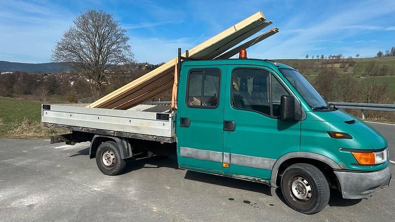 Occasion Iveco Daily 136 ch (100 kW) 2001 Vert Van