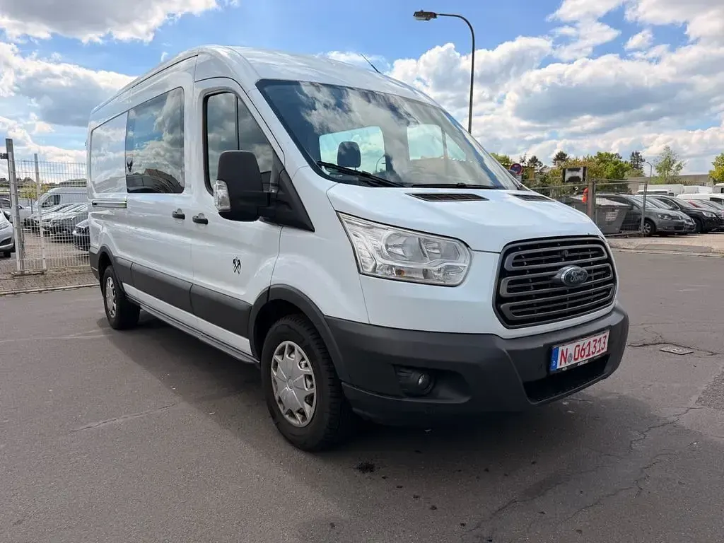 Gebraucht Ford Transit 155 PS (114 kW) 2016 Weiß Van / Kleinbus