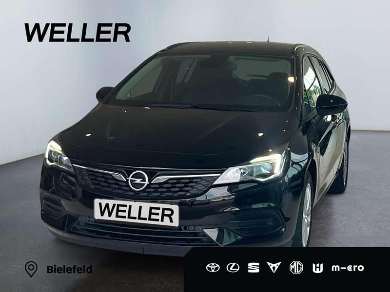 Onyxschwarz metallic Gebraucht 2022 Opel Astra Edition Kombi | 15.980 € (Superpreis) - Bild 1/3