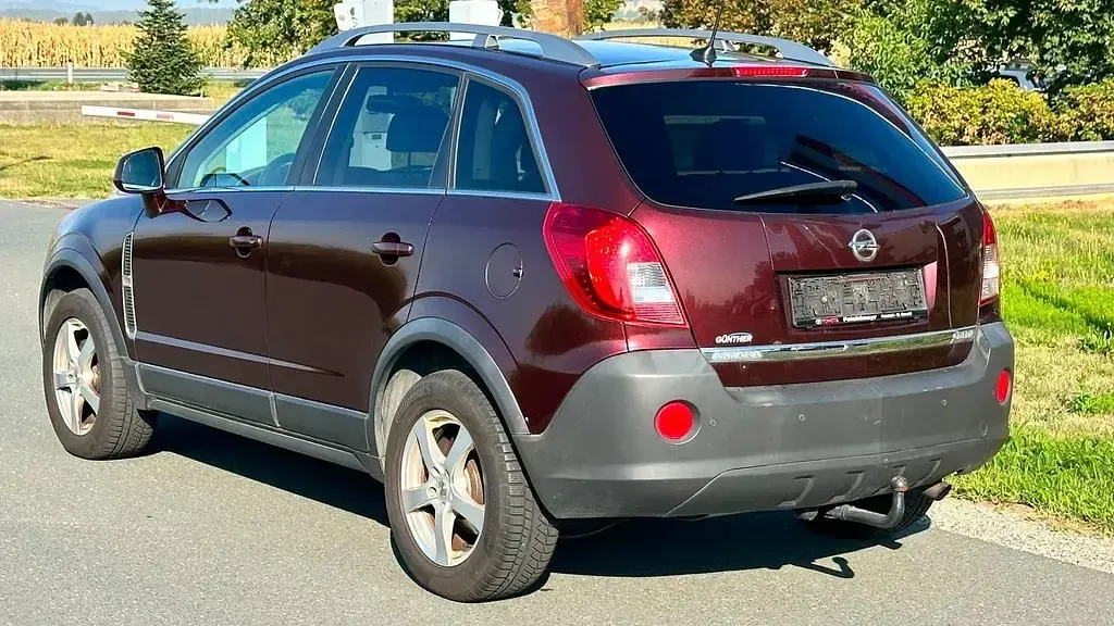 Gebraucht Opel Antara Style 184 PS (135 kW) 2015 Rot SUV