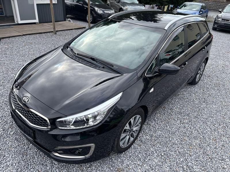Schwarz Gebraucht 2018 Kia Ceed Sportswagon DREAM-TEAM Edition Kombi | 10.990 € (Fairer Preis) - Bild 1/4