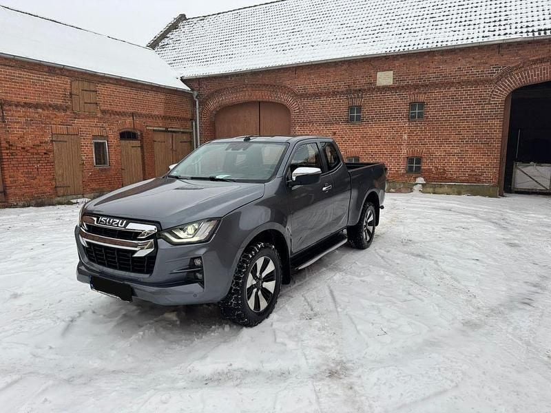 Gebraucht Isuzu D-Max 163 PS (119 kW) 2021 Grau Abholung
