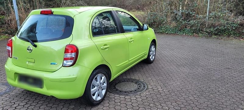 Gebraucht Nissan Micra 80 PS (58 kW) 2011 Gold Kleinwagen