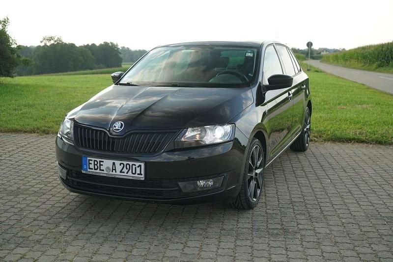 Schwarz Gebraucht 2014 Skoda Rapid Style Kleinwagen | 7.900 € (Fairer Preis) - Bild 1/4