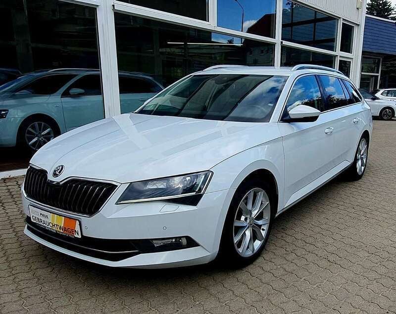 Moonweiss metallic Gebraucht 2015 Skoda Superb Style Kombi | 13.875 € (Fairer Preis) - Bild 1/4