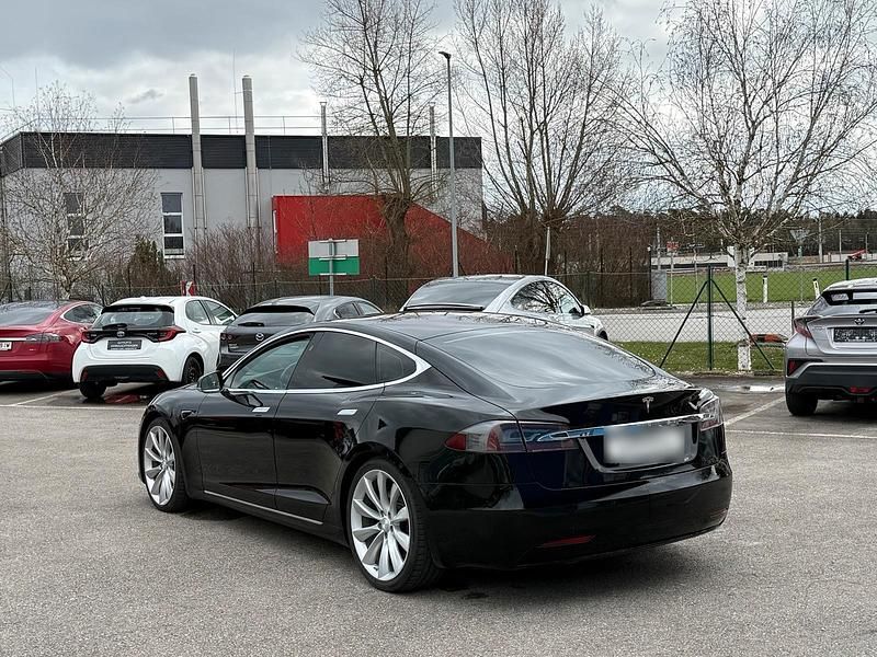Gebraucht Tesla Model S 386 kW (525 PS) 2018 Schwarz Kleinwagen