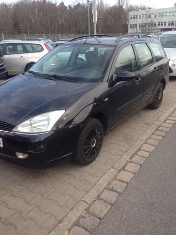 Gebraucht Ford Focus 116 PS (85 kW) 2001 Schwarz metallic Kombi