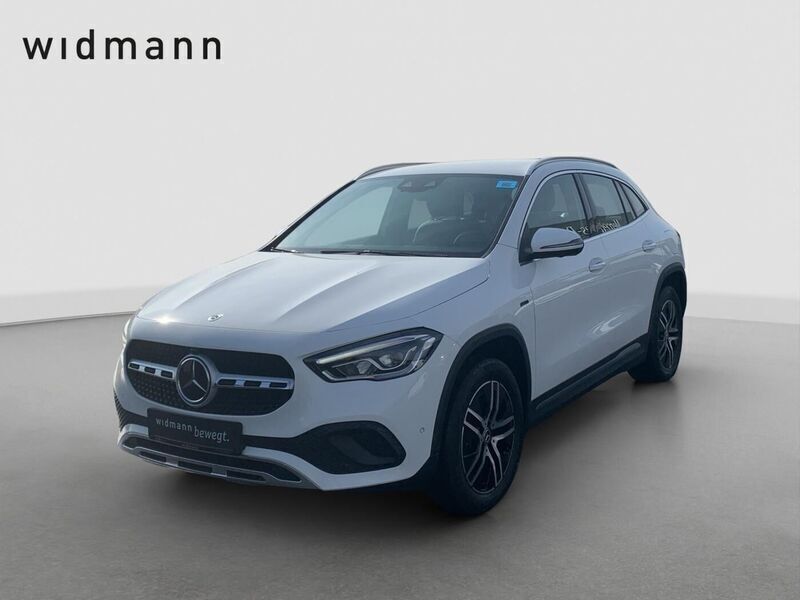 Unilack polarweiss Gebraucht 2020 Mercedes GLA250 SUV | 27.850 € (Fairer Preis) - Bild 1/4