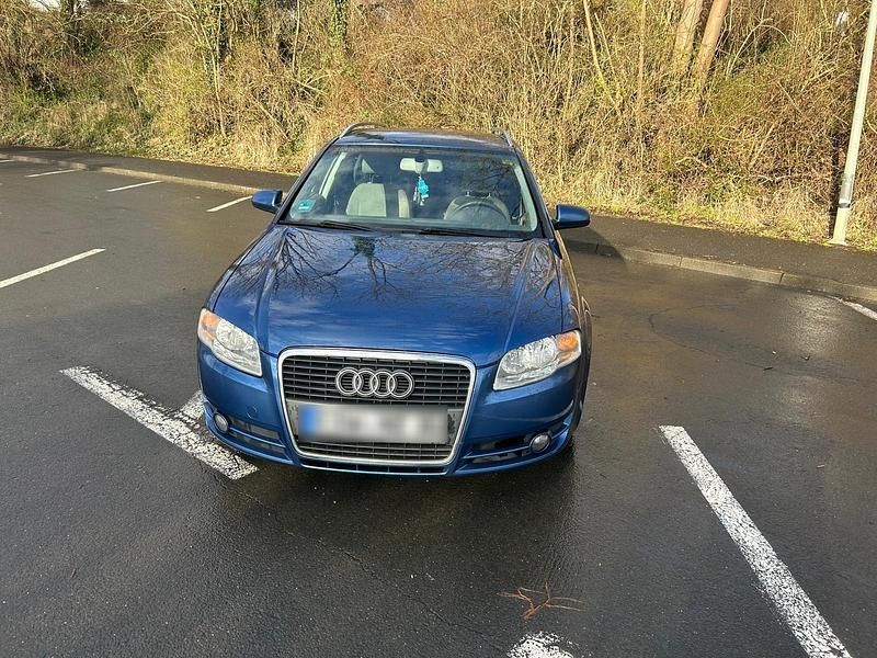 Gebraucht Audi A4 140 PS (102 kW) 2004 Blau Kombi