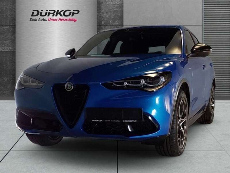 Perla lunare, metallic Neu 2025 Alfa Romeo Stelvio Veloce SUV | 55.960 € (Superpreis) - Bild 1/4