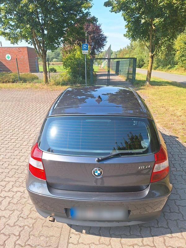 Gebraucht BMW 116 115 PS (84 kW) 2006 Grau Kleinwagen