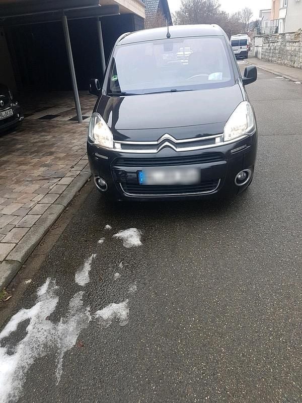 Gebraucht Citroën Berlingo 114 PS (83 kW) 2012 Schwarz Van / Kleinbus