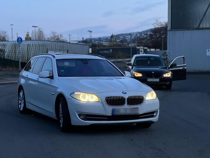 Gebraucht BMW 520 184 PS (135 kW) 2012 Grau Kombi