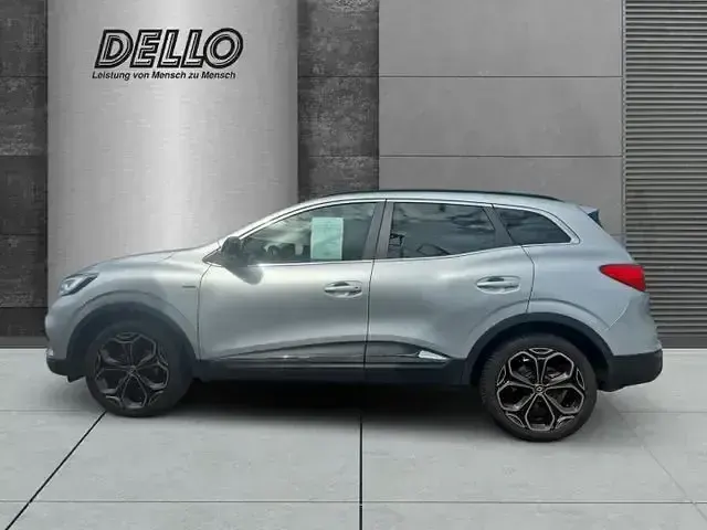 Gebraucht Renault Kadjar Black Edition 140 PS (102 kW) 2021 Grau SUV