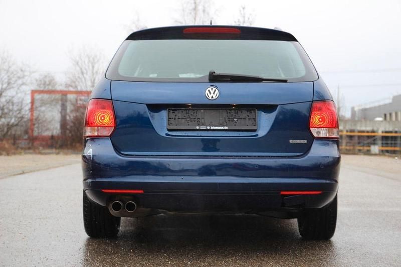 Gebraucht VW Golf VI Comfortline 105 PS (77 kW) 2010 Blau Kleinwagen
