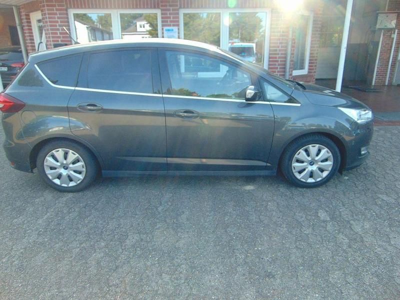 Gebraucht Ford C-MAX Titanium 125 PS (91 kW) 2018 Magnetic Van / Kleinbus