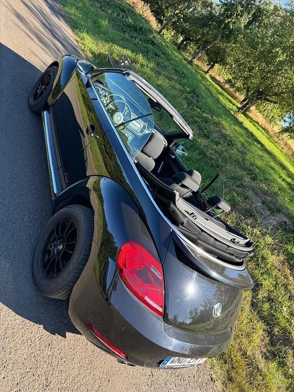 Usata VW Beetle 140 CV (102 kW) 2014 Nero Utilitaria