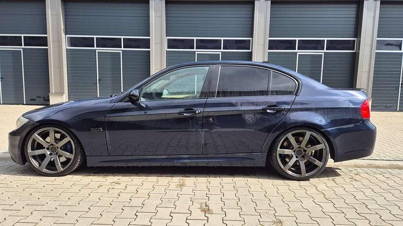 Gebraucht BMW 330 272 PS (200 kW) 2008 Blau Limousine