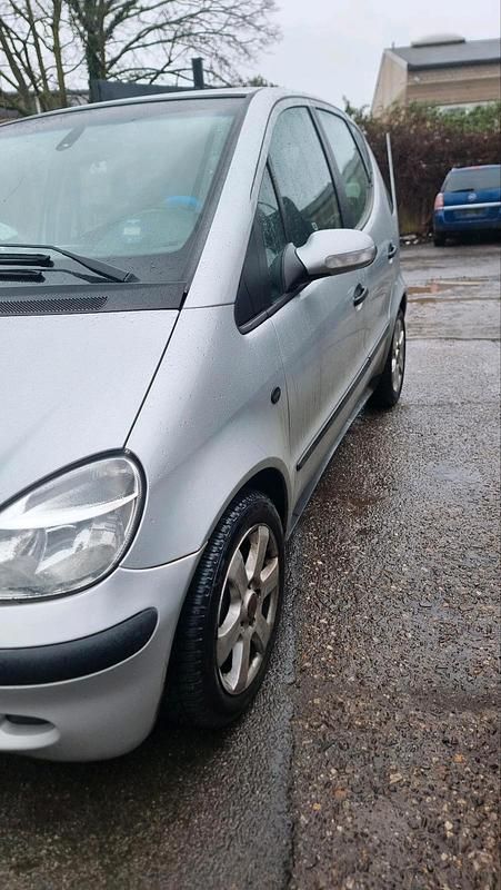 Gebraucht Mercedes A170 95 PS (69 kW) 2004 Silber Limousine