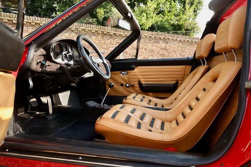 Second-hand Ferrari Dino 246 1974 Roșu Cabrio